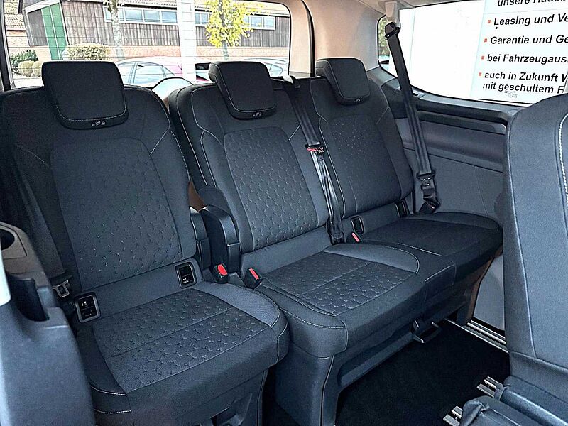 Ford Tourneo Custom Bus 320 L1 Titanium 8-Sitzer