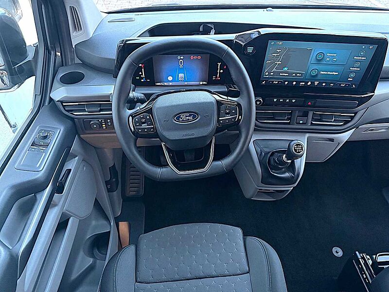 Ford Tourneo Custom Bus 320 L1 Titanium 8-Sitzer