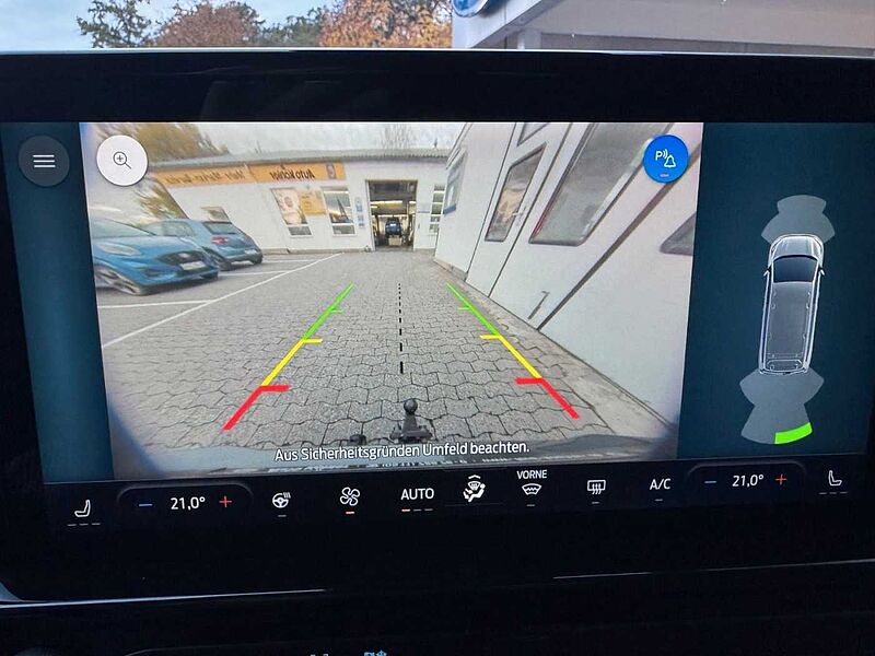 Ford Tourneo Custom Bus 320 L1 Titanium 8-Sitzer