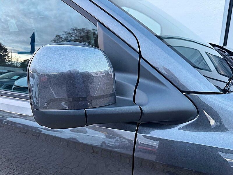 Ford Tourneo Custom Bus 320 L1 Titanium 8-Sitzer