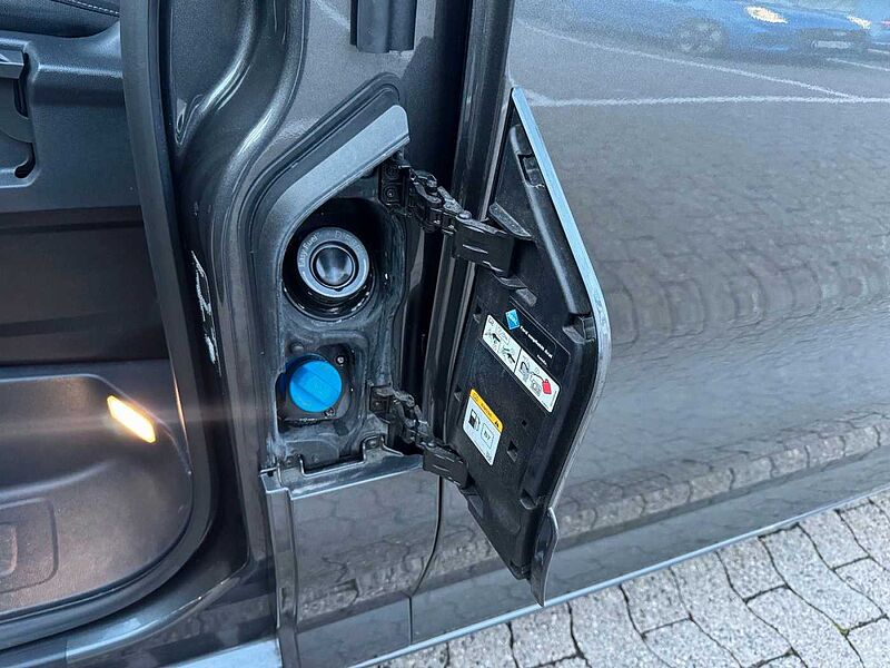 Ford Tourneo Custom Bus 320 L1 Titanium 8-Sitzer