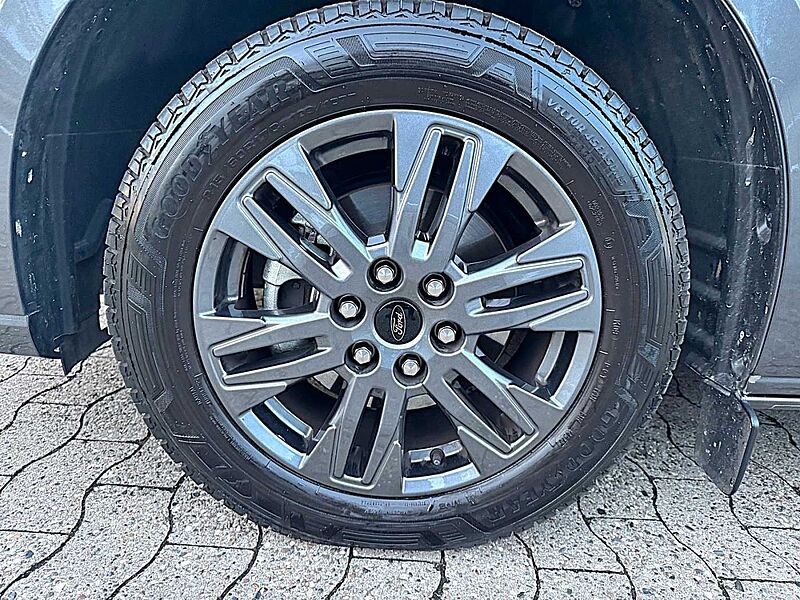 Ford Tourneo Custom Bus 320 L1 Titanium 8-Sitzer